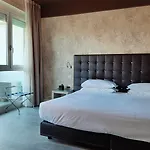 Western Continental 4*