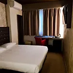 Western Continental 4* أوديني