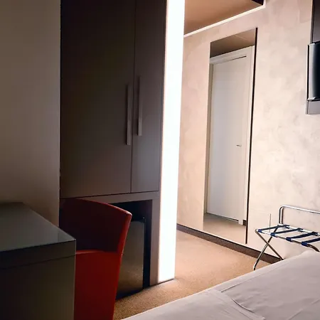 Western Continental 4* Údine