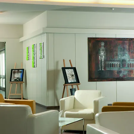 Otel Western Continental 4*