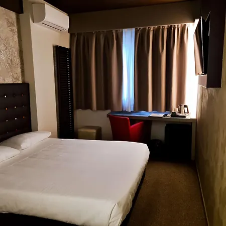 Western Continental 4* Údine