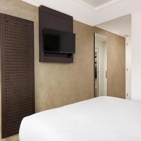 Western Continental Hotel