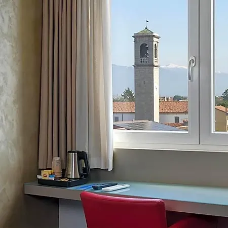 Western Continental Hotel 4*