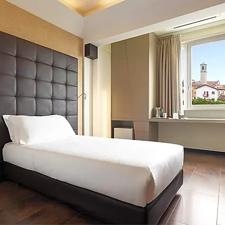 Western Continental Údine