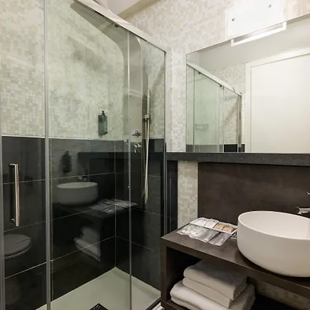 Hotel Western Continental 4*