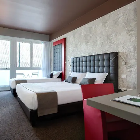Western Continental Hotel