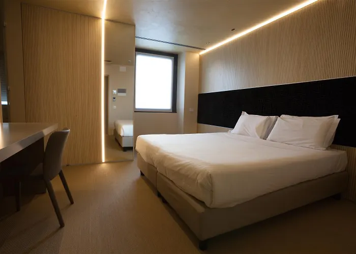 Western Continental Szálloda